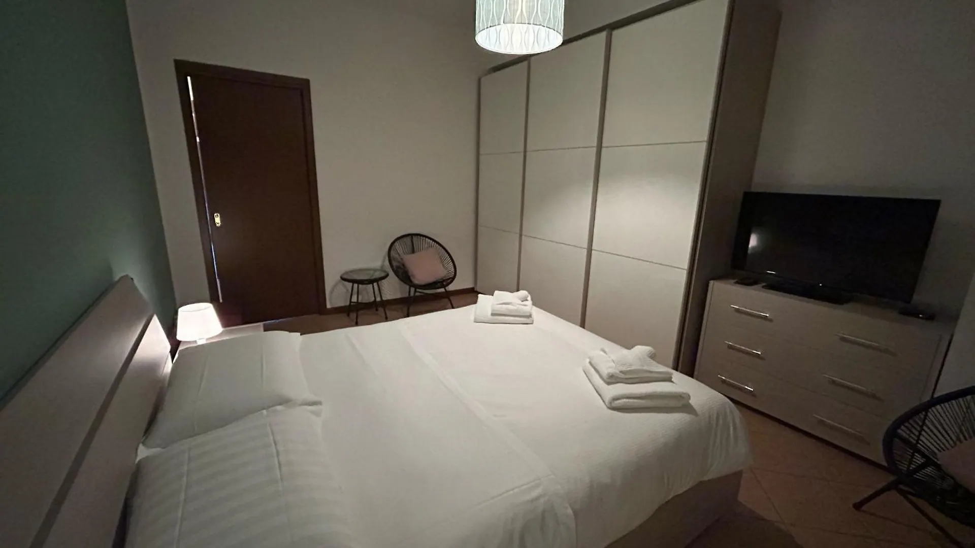 3T House 2 Casa Vacanze كريمونا شقة